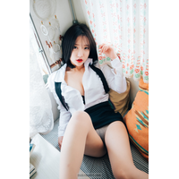 Loozy_Ye-Eun-Officegirl's Vol.2_14-rUassAqn.jpg